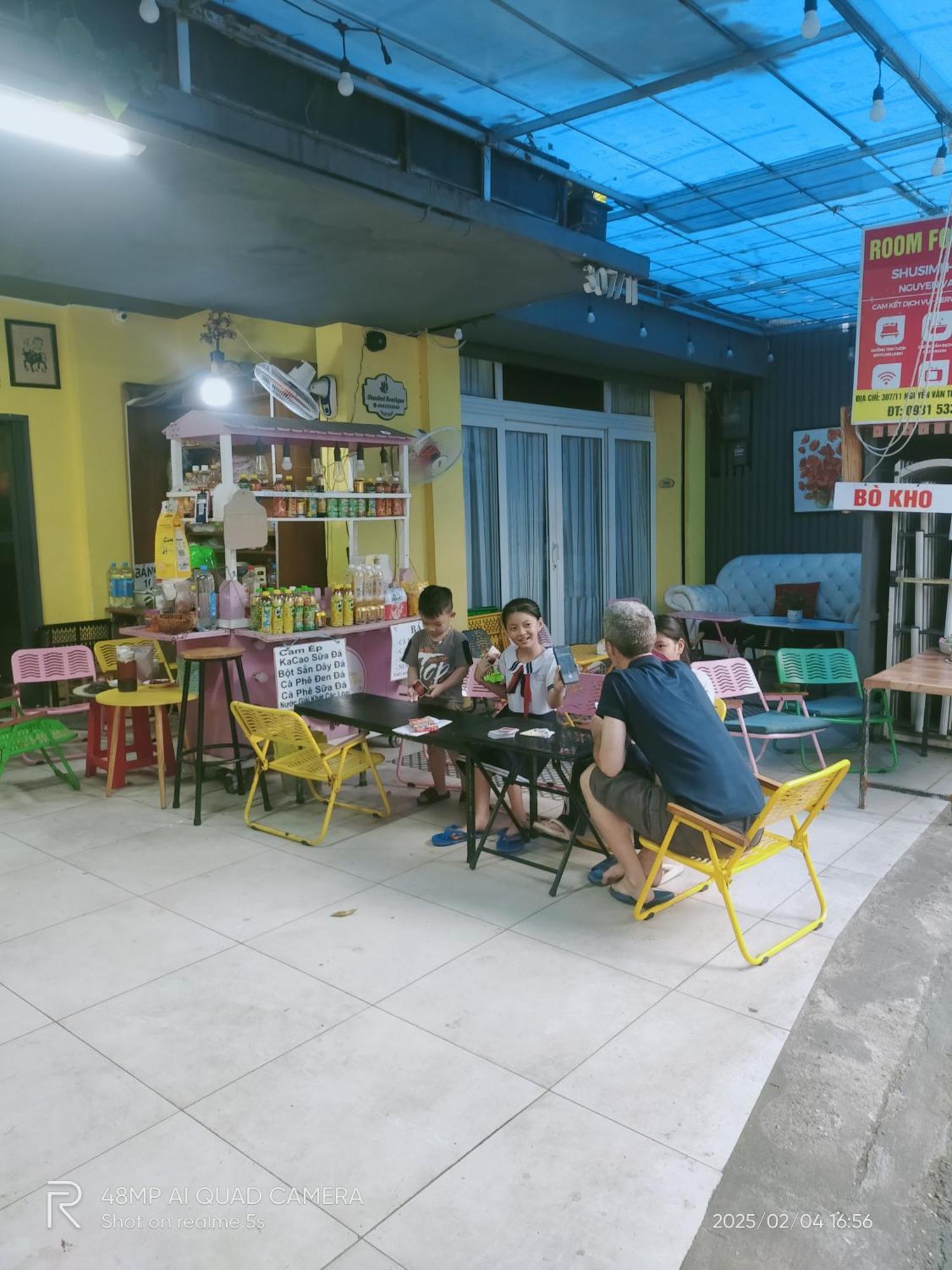Shusimi House & Boutique Near Tan Son Nhat Airport Ho-Chi-Minh-Stadt Exterior foto